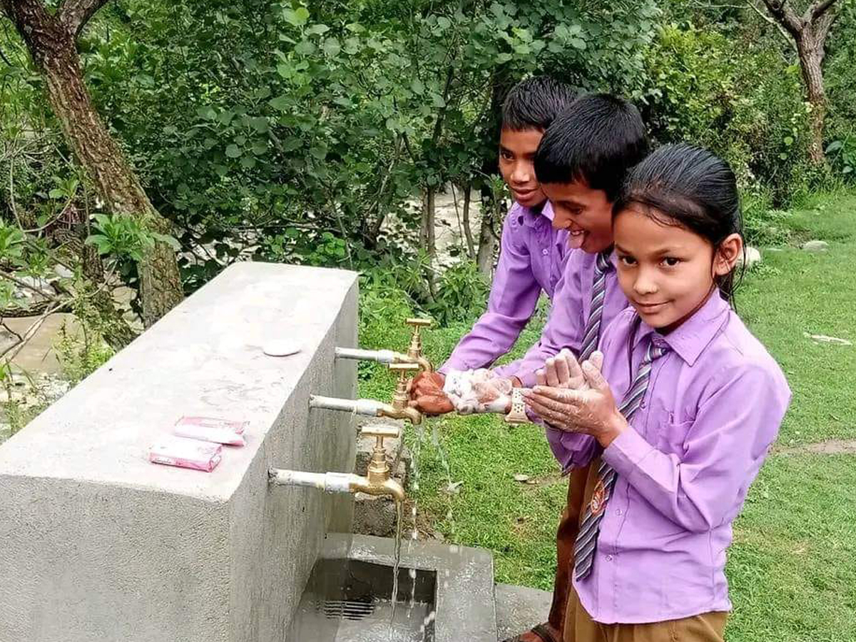 पुर्चौंडीको हाटमा घरघरमा खानेपानीको धारा,स्थानीयबासी खुसी 